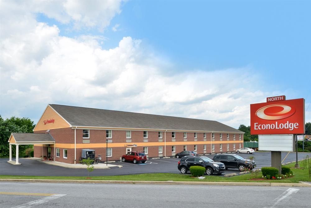 Baymont By Wyndham Lancaster Pa Dutch Country Villa Exterior foto